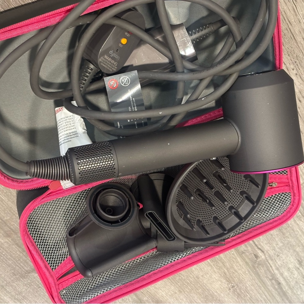 Dyson Hair Dryer Set - Black and Pink
